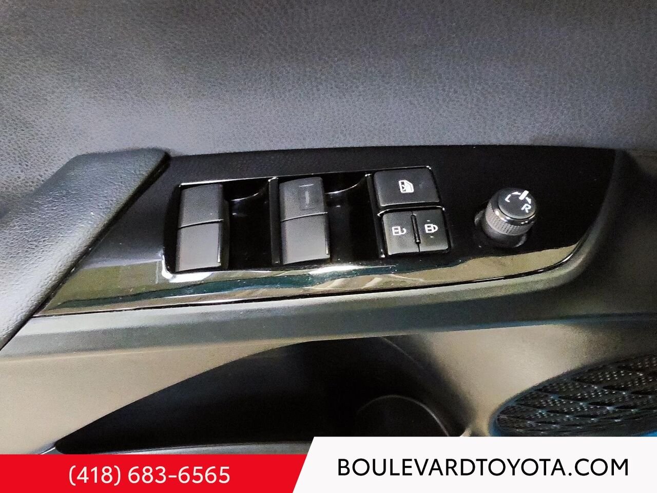 Toyota Prius Prime 531824-30 | TRANSMISSION AUTOMATIQUE 2021 Bleu Québec - photo #7