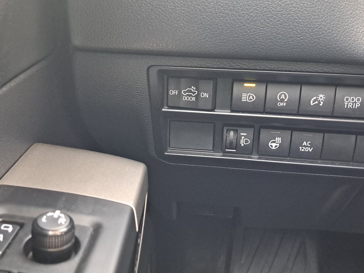 2023 Toyota Tundra Limited CrewMax 4x4 Supersonic Red Lac-Etchemin - photo #13