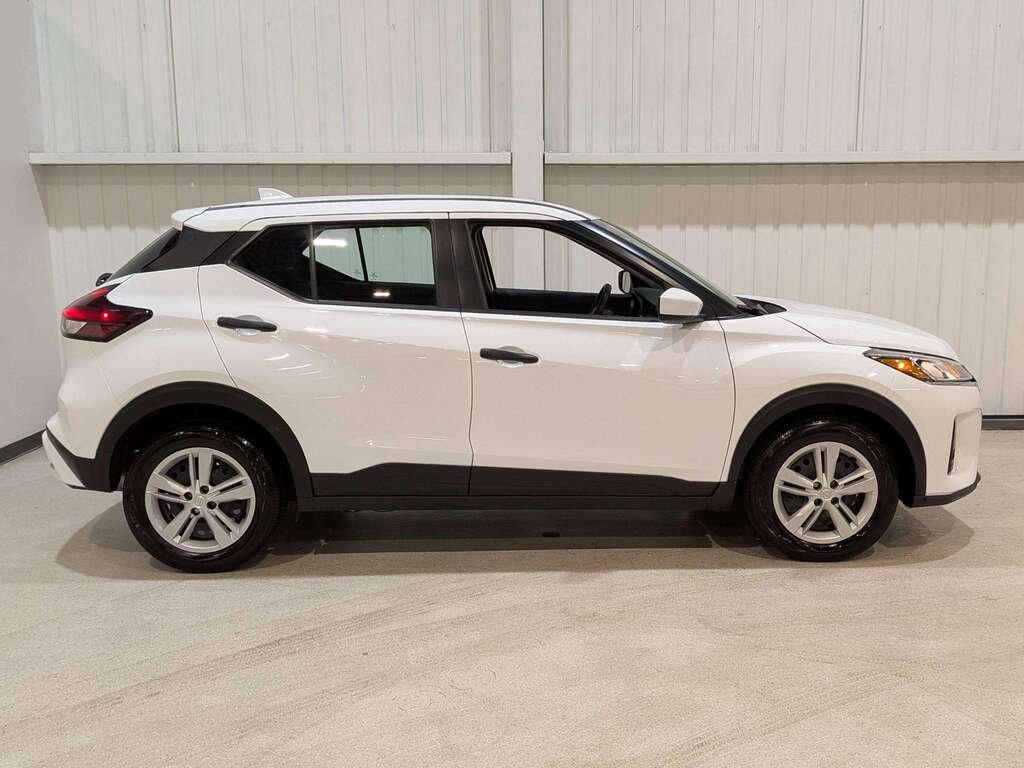 Nissan Kicks S FWD 2024 Blanc Val-David - photo #3