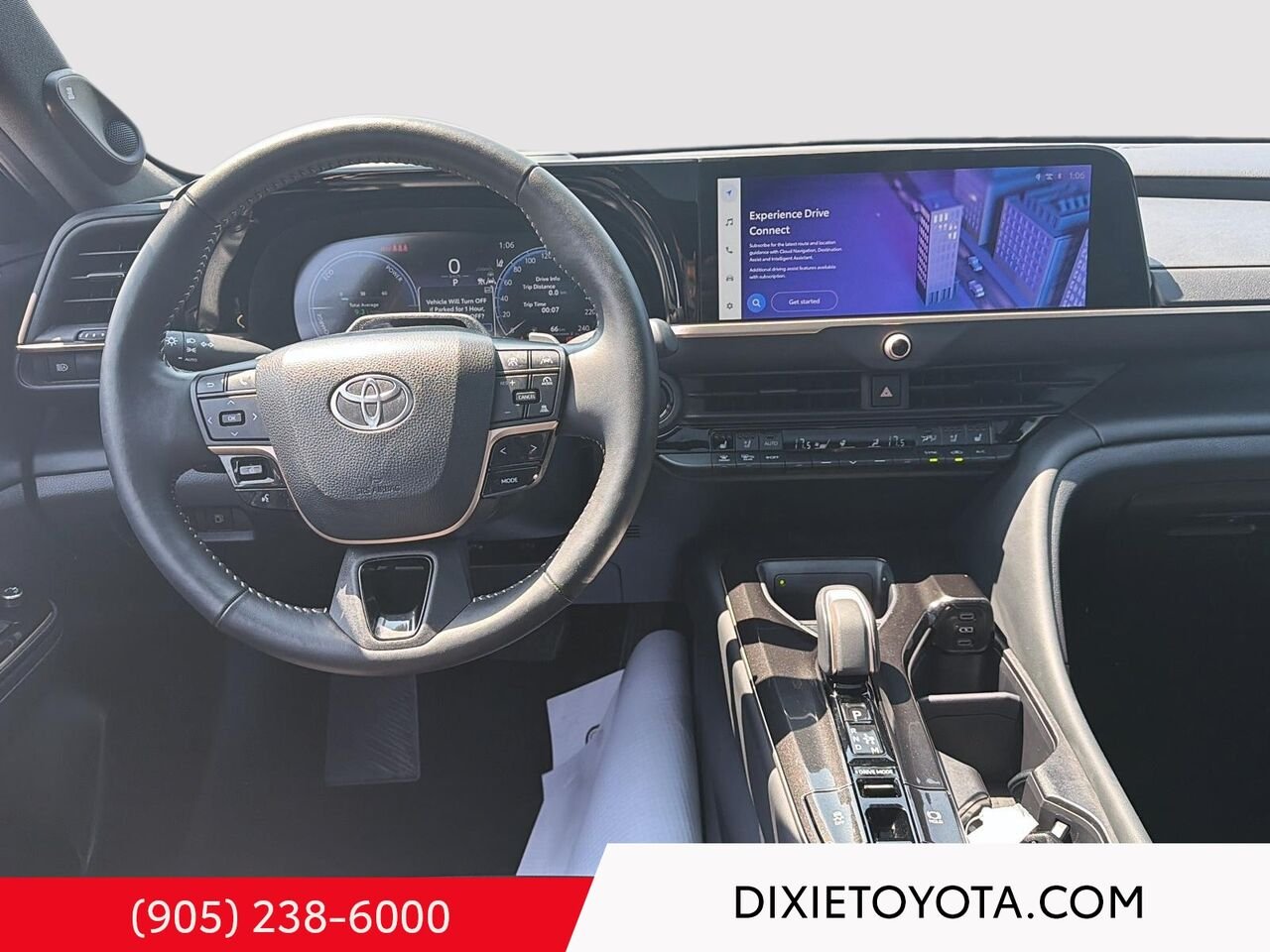 2026 Toyota Crown HYBRID PLATNIUM AWD / CLEAN CARFAX / HEATED AND VENTILATED SEATS / ALLOY WHEELS / CARPLAY AND ANDROID AUTO Mississauga - photo #18