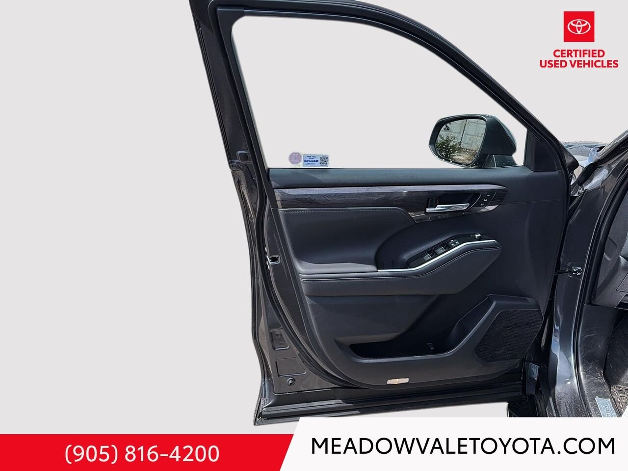 2025 Toyota HIGHLANDER Heads up Display, 20" Alloy Wheels+2nd row Captain’s Chairs+ Heated 2nd Row Seats + Panoramic View Monitor Magnetic Grey Metallic Mississauga - photo #7
