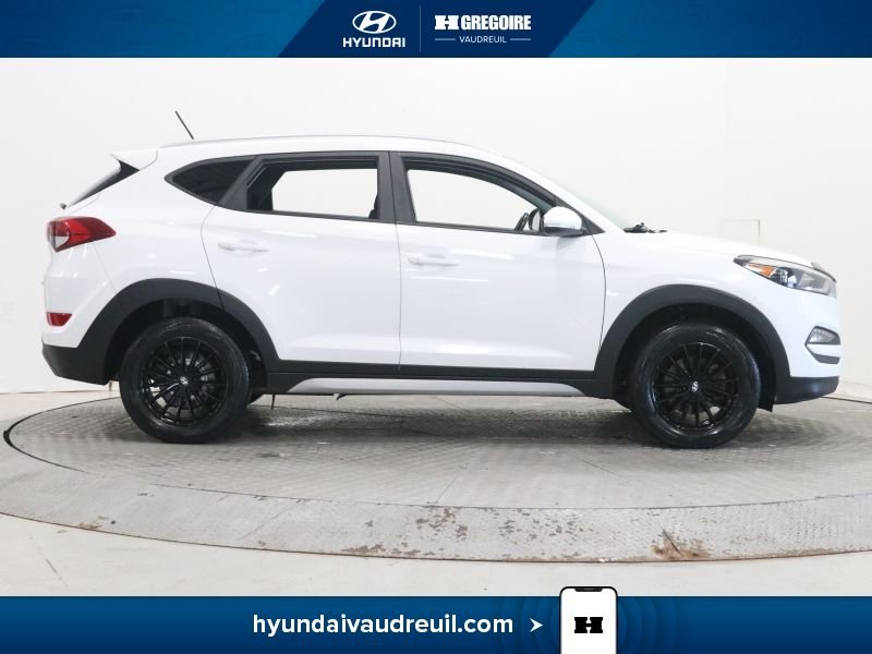2017 Hyundai Tucson White Laval - photo #12