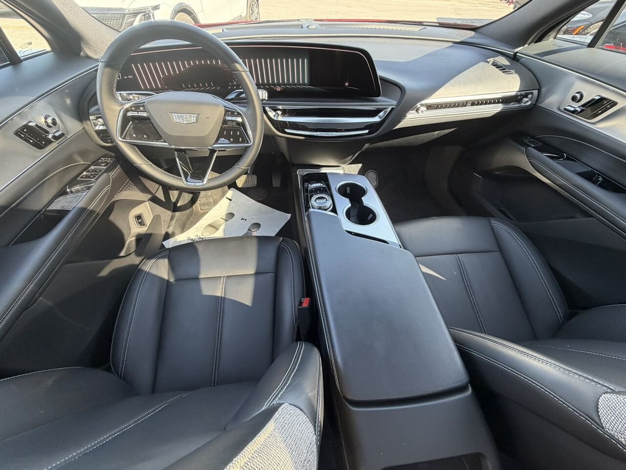 2024 Cadillac LYRIQ Tech FINANCEMENT À PARTIR DE 0.99% Red Laval - photo #22
