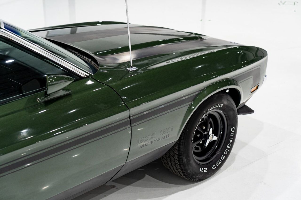 Ford Mustang * PRIX EN USD * Boss 351 Project Car 1971 Vert Montréal - photo #4