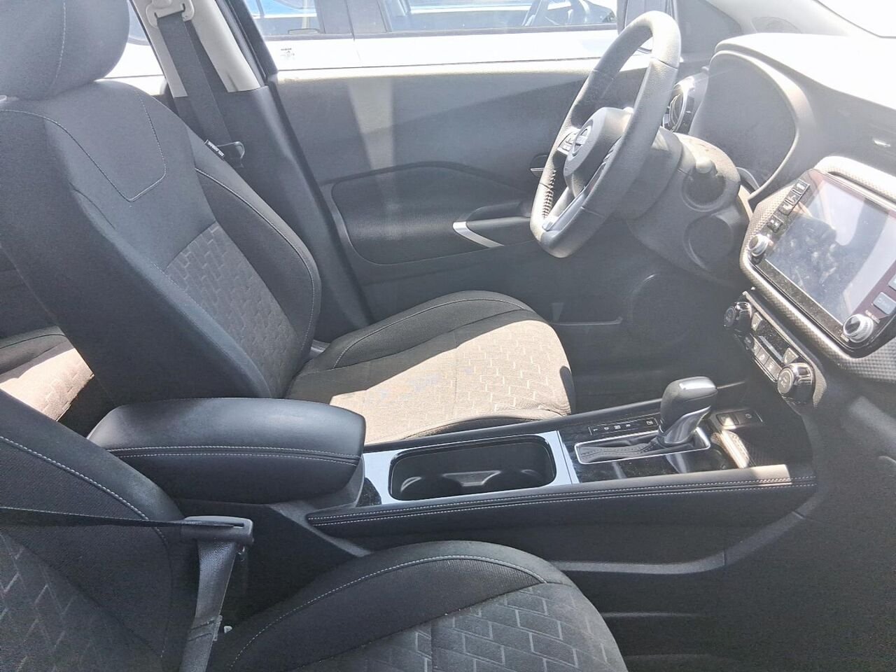 Nissan Kicks SV TA 2024 Noir Québec - photo #2