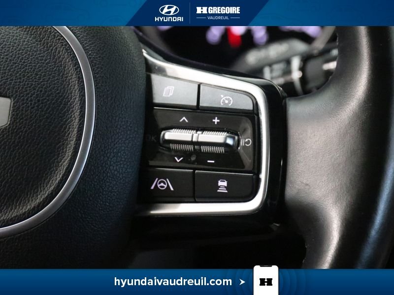 2022 Kia Carnival White Laval - photo #25