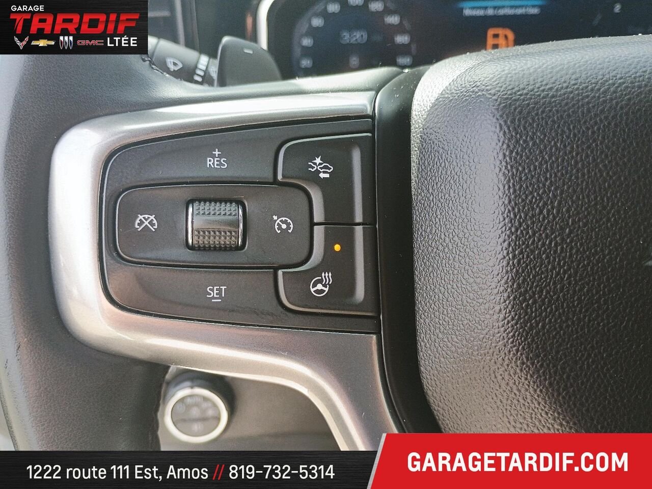 CHEVROLET 1500 4RM, CAISSE COURTE, CAB. MULTIPLAC 2024 Blanc Amos - photo #17