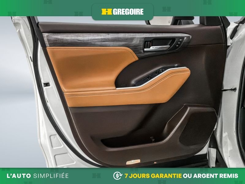 2022 Toyota Highlander Saint-Eustache - photo #27