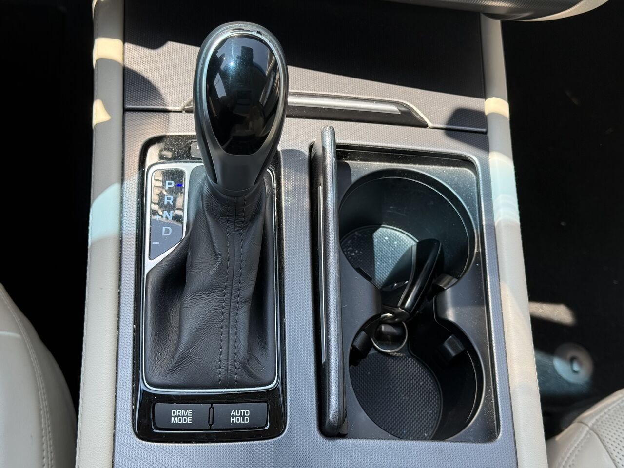 Hyundai Genesis 3.8 2016 Gris Granby - photo #18