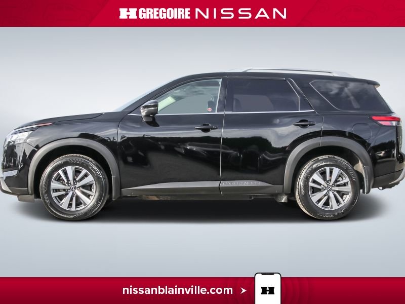 2024 Nissan Pathfinder Black Laval - photo #4