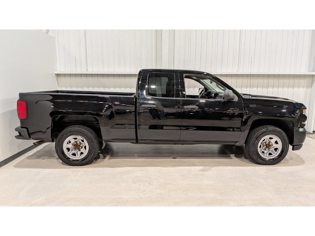 2018 Chevrolet Silverado 1500 4WD Double Cab 143.5" Work Truck Black Val-David - photo #7