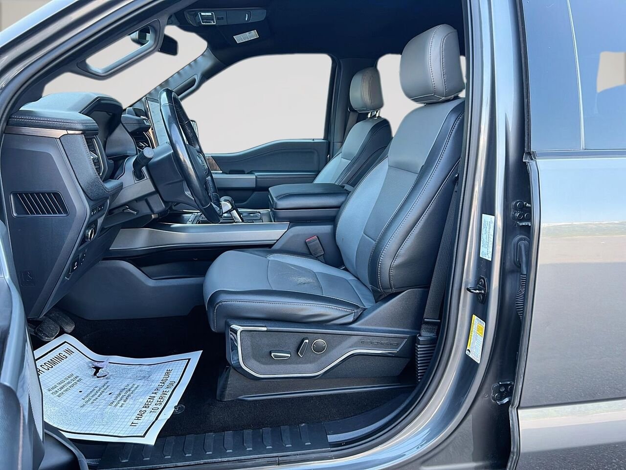 Ford F-150 Lightning LARIAT STANDARD RANGE 2023 Gris Québec - photo #8