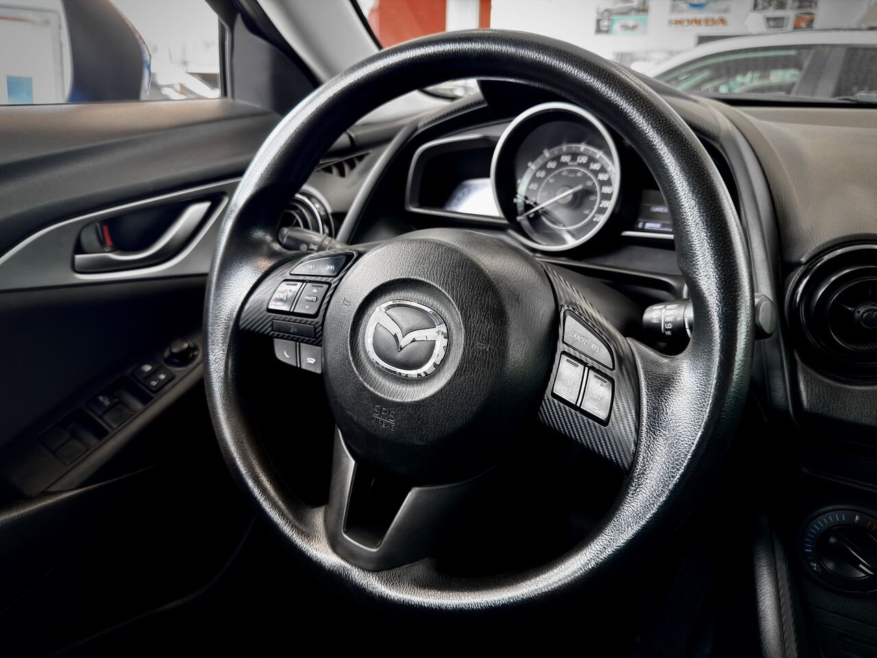 2017 Mazda CX-3 Blue Notre-Dame-des-Prairies - photo #17