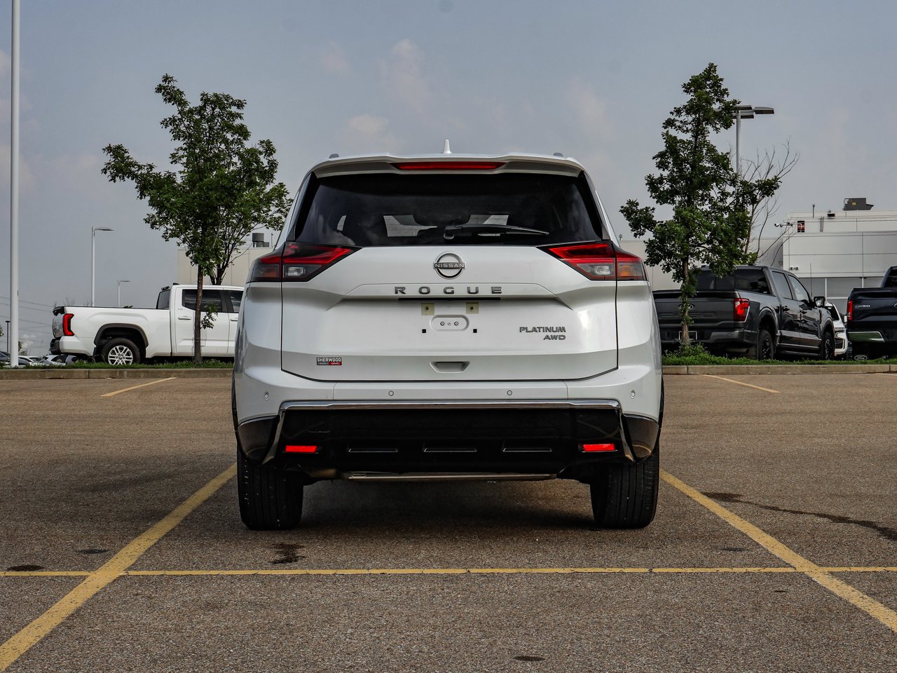 2024 Nissan Rogue AWD Platinum White Sherwood Park - photo #6