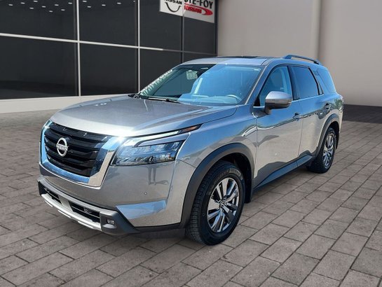 Nissan Pathfinder SV 4RM 2024 2024 Gris