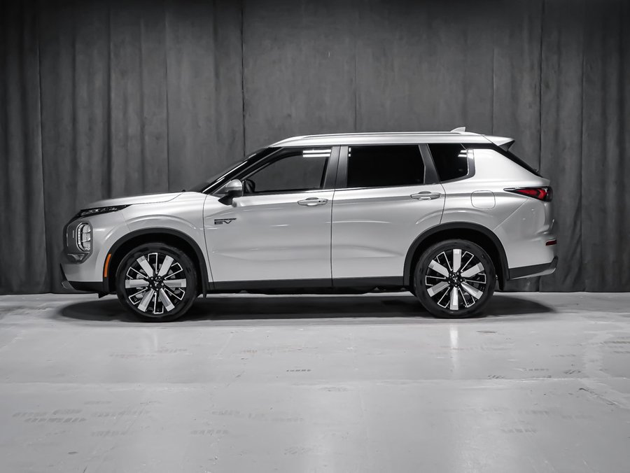 Mitsubishi Outlander PHEV SEL 2026 Fini Gris pierre de lune de qualité supérieure