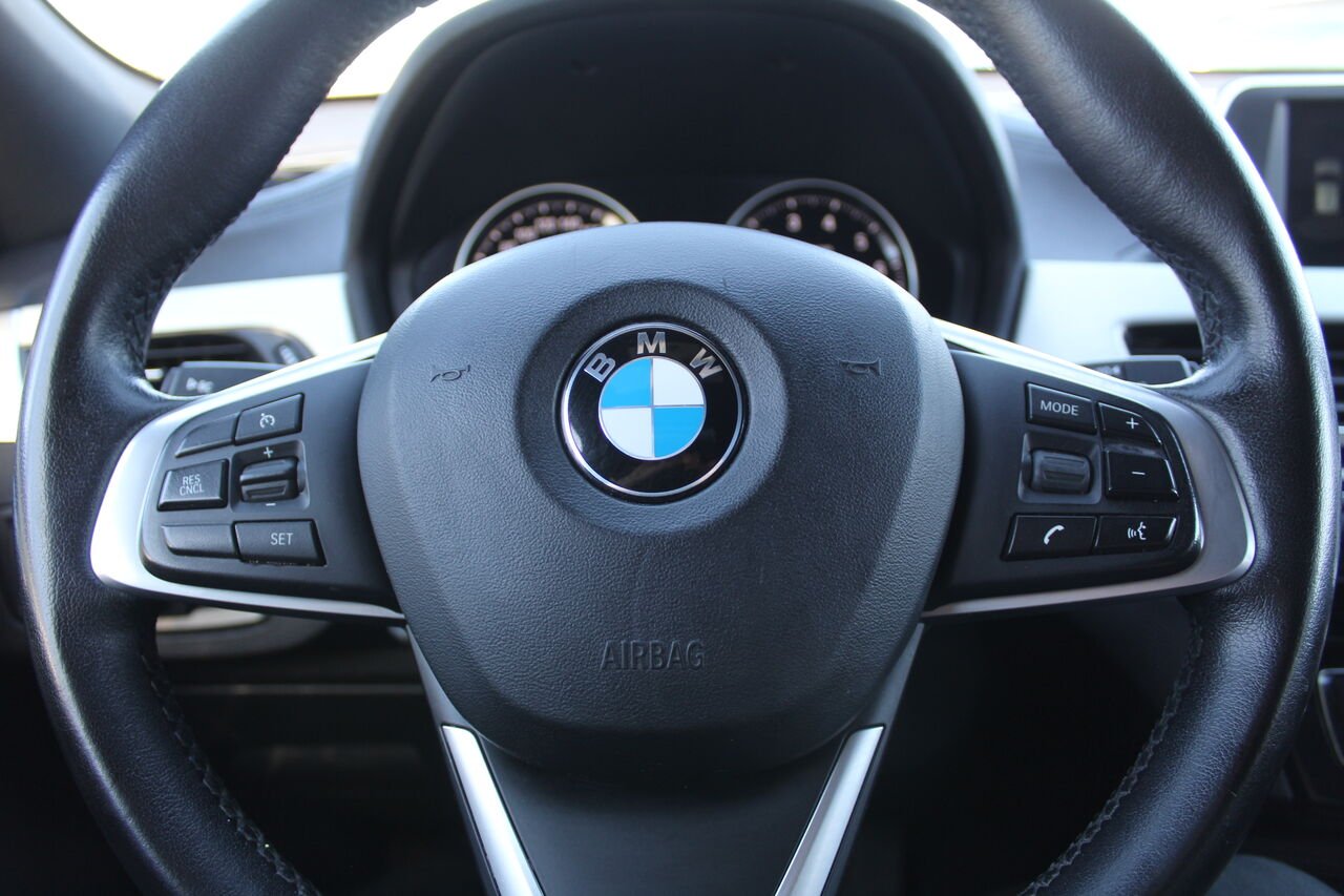 BMW X2 VIN: WBXYJ5C35JEF73862 2018 Blanc Sainte-Rose - photo #14