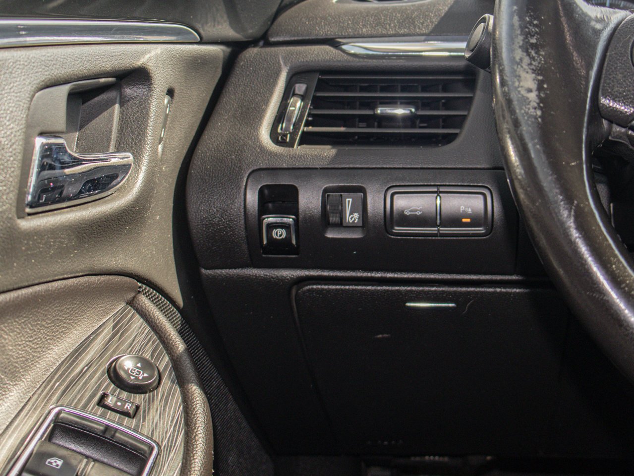 2019 Chevrolet Impala 4dr Sdn Premier w/2LZ Black Sherwood Park - photo #18