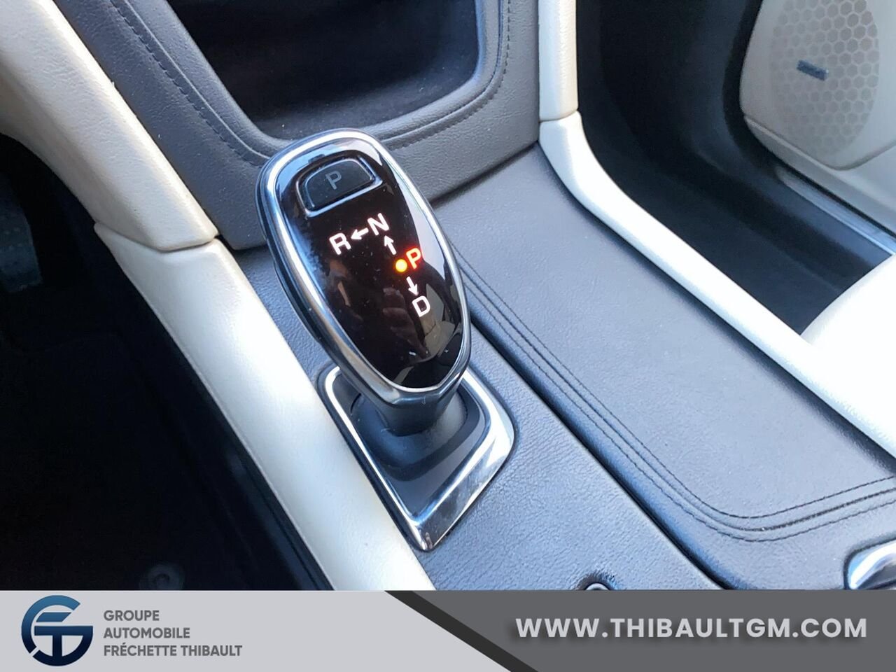 CADILLAC XT5 Traction avant, 4 portes 2018 Gris Montmagny - photo #12