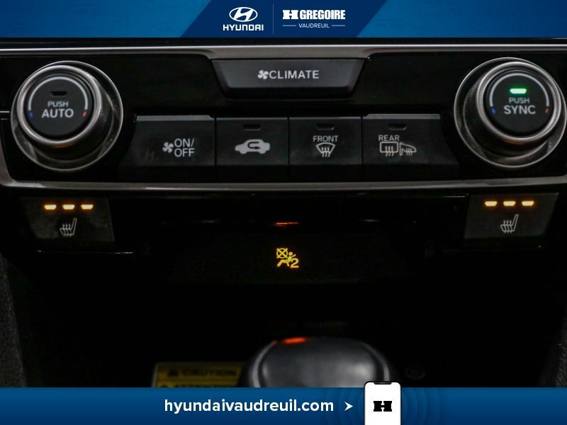 2016 Honda Civic White Blainville - photo #31