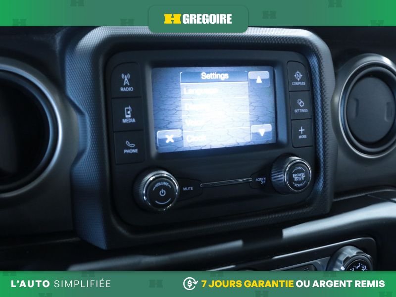 Jeep Wrangler 2019 Jaune Blainville - photo #16