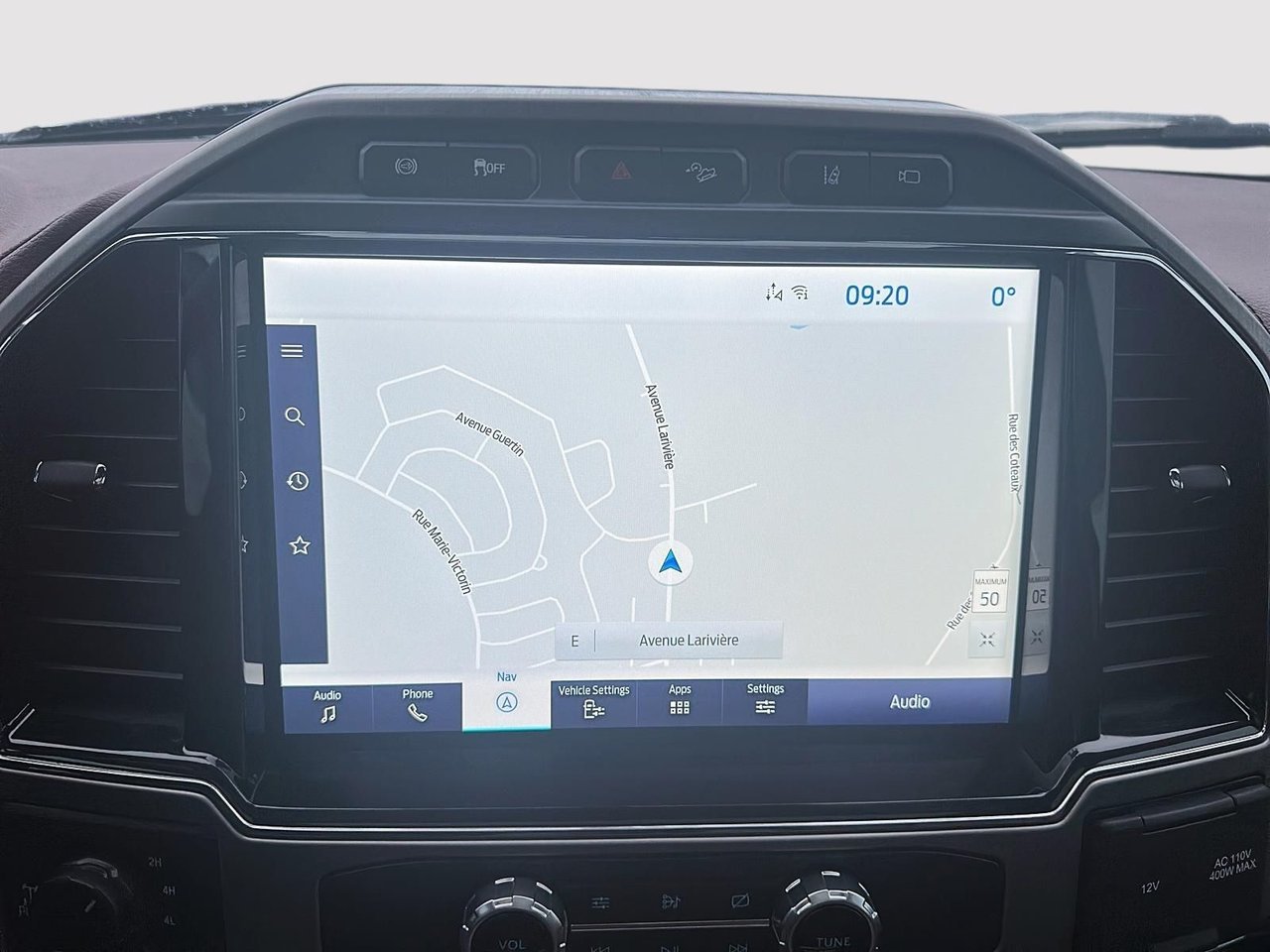 2022 Ford Super Duty F-250 SRW White Rouyn-Noranda - photo #16