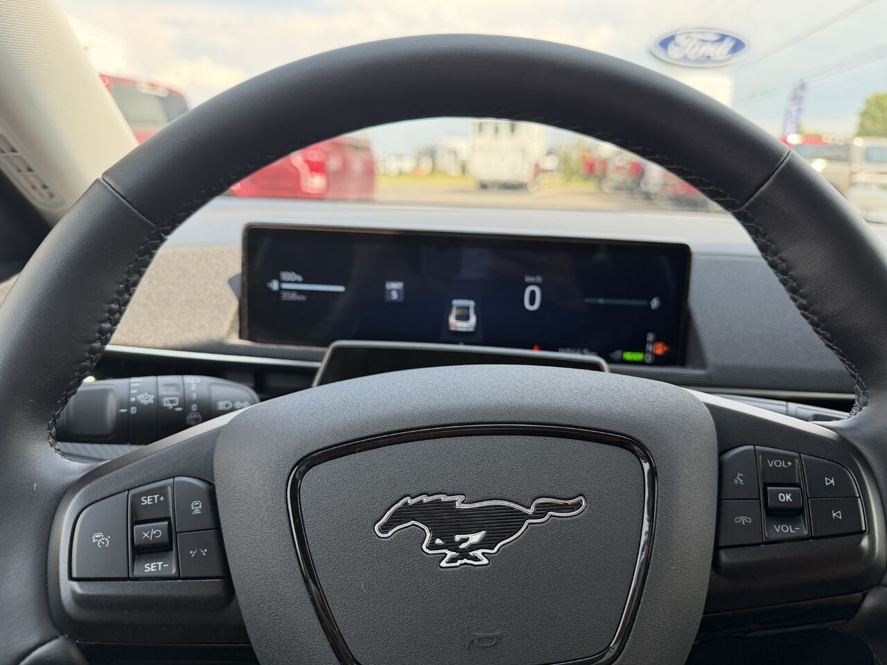 2025 Ford MUSTANG MACH-E Grey Montmagny - photo #7