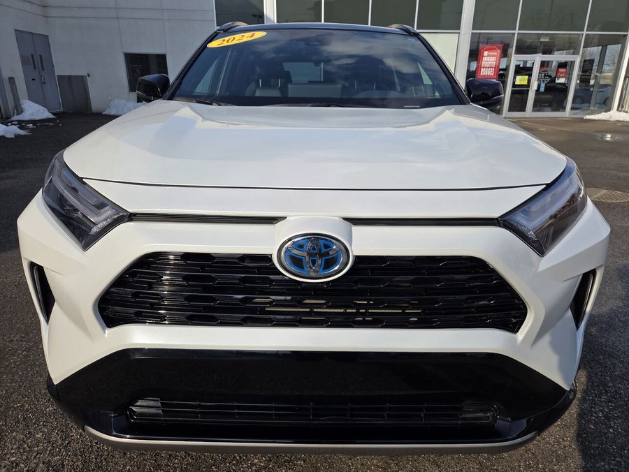 Toyota RAV4 2024 2024 Frisson glacé nacré avec toit noir