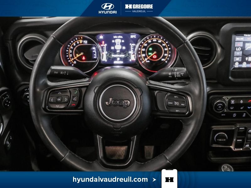 2023 Jeep Gladiator Grey Saint-Eustache - photo #18
