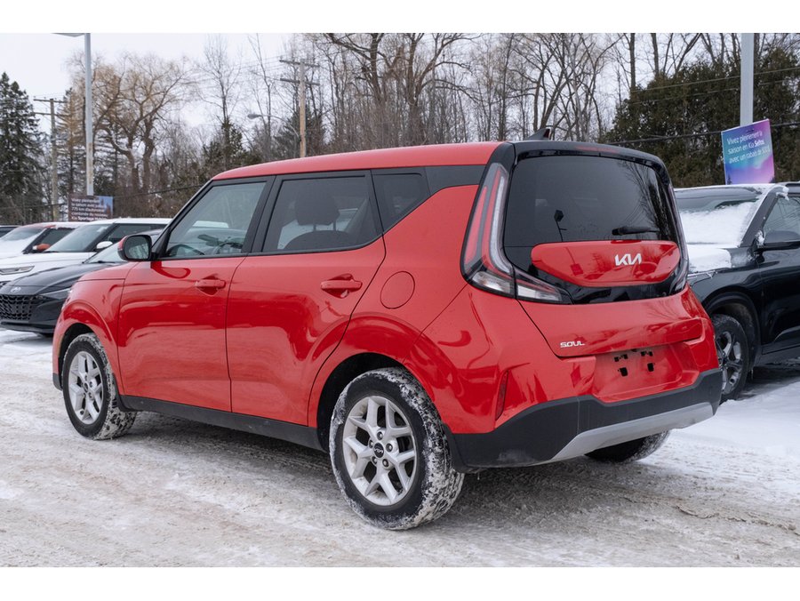 2023 Kia Soul 2023 Red