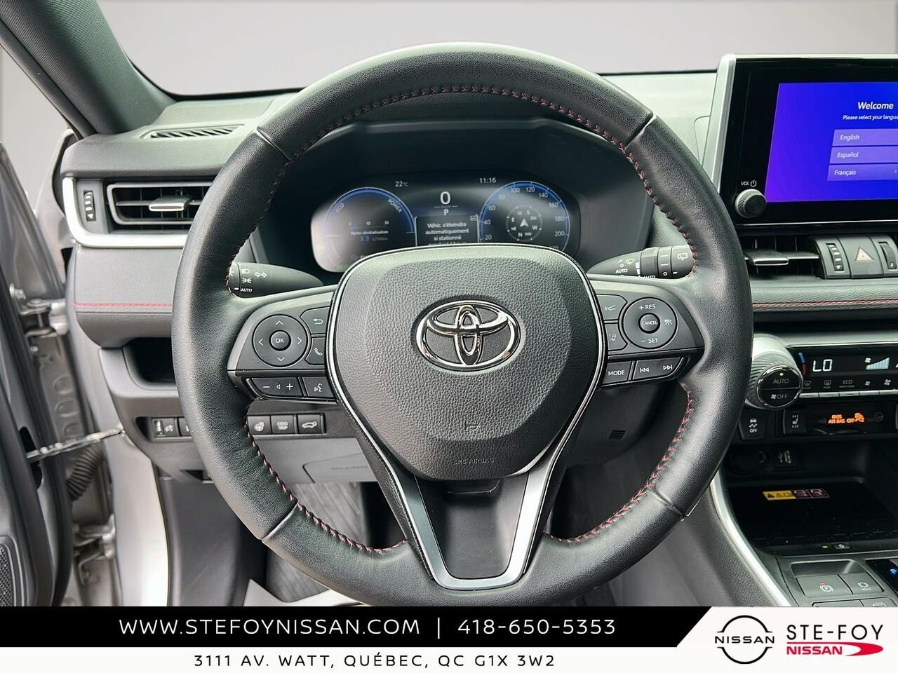 2024 Toyota RAV4 Prime XSE TRACTION INTEGRALE Silver Ste-Foy - photo #11