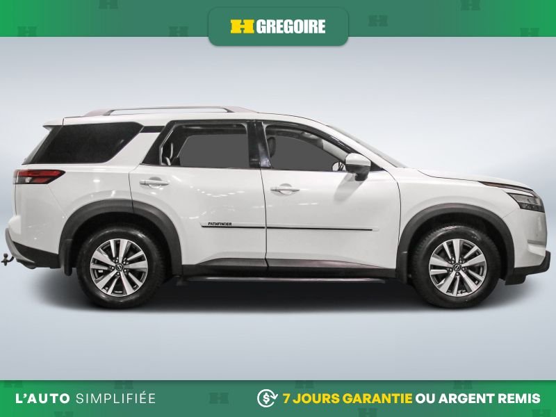 2023 Nissan Pathfinder White Laval - photo #10