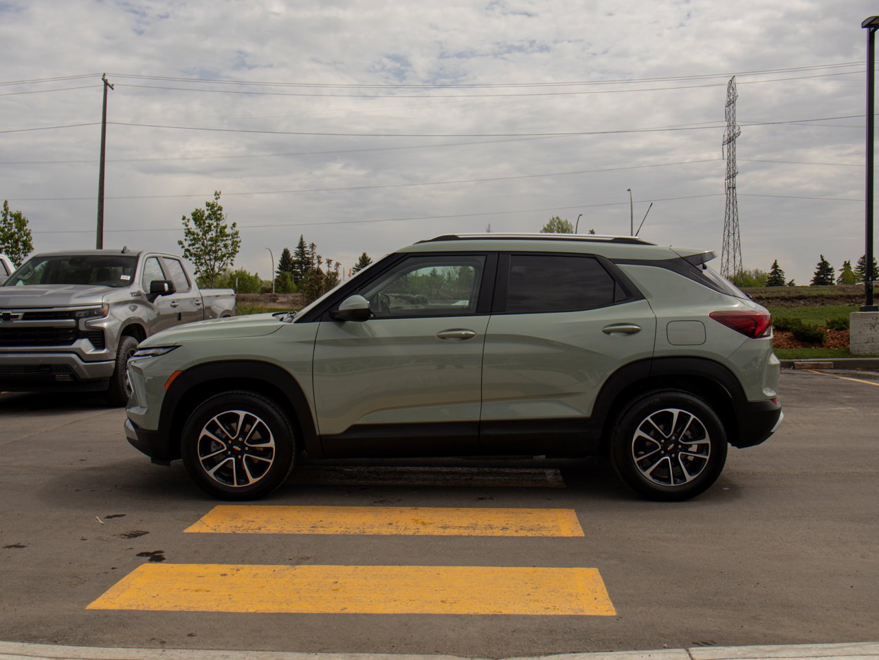 2026 Chevrolet Trailblazer AWD 4dr LT Green Sherwood Park - photo #6