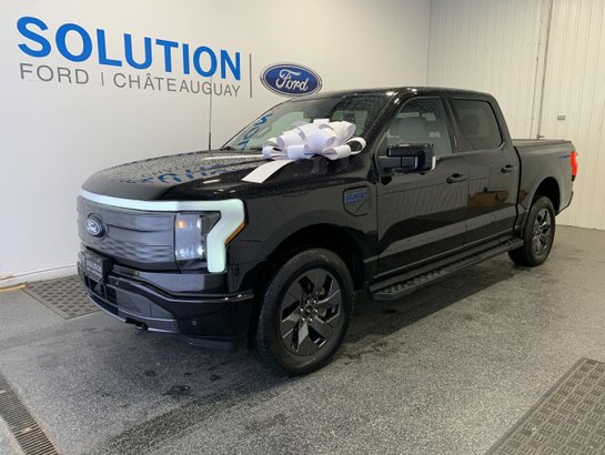 2024 Ford F-150 Lightning LARIAT 2024 Black