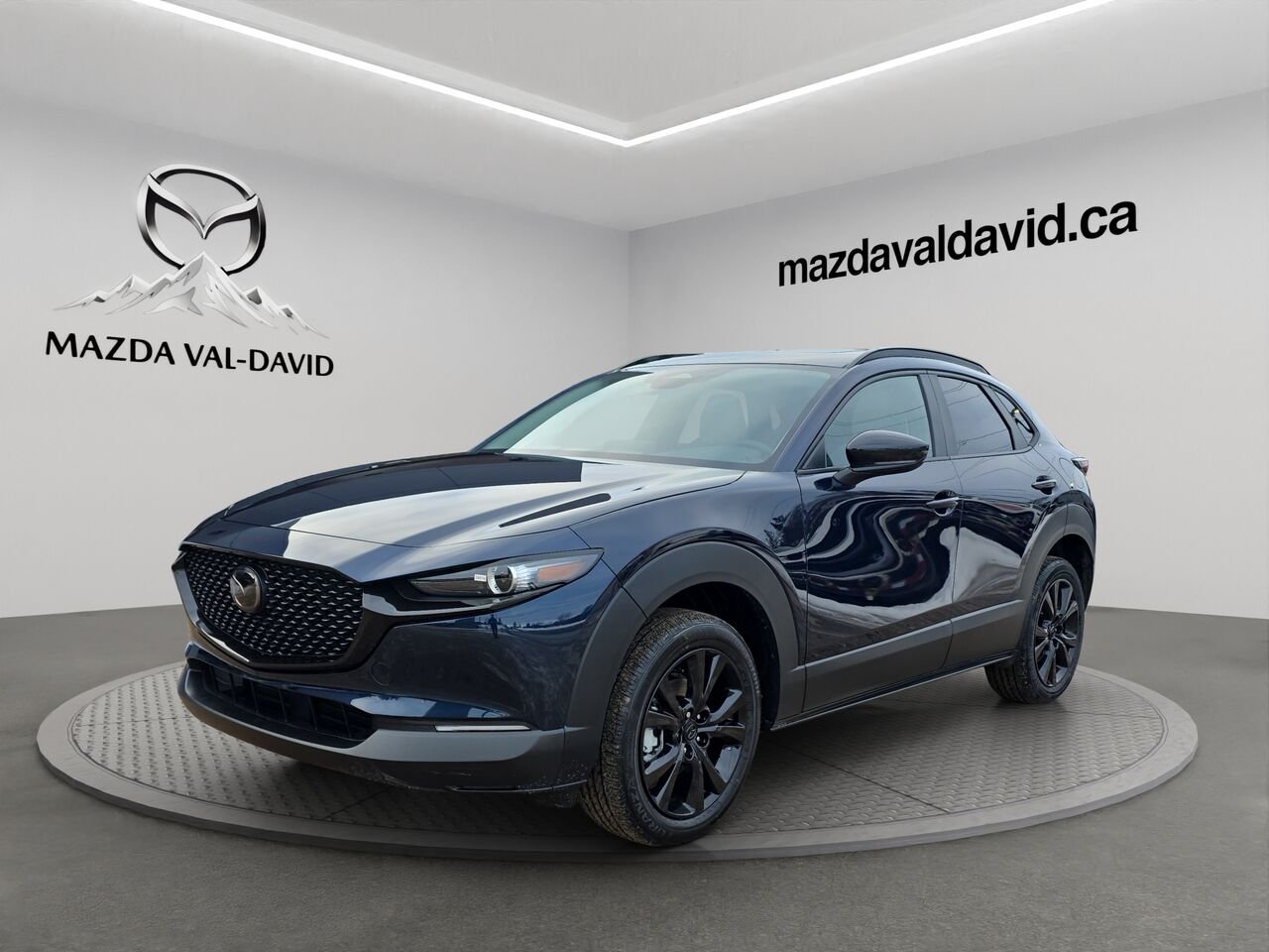 Mazda CX-30 2.5 S Kuro AWD, Toit ouvrant, Sièges en similicuir, Barre de toit peintes 2026 Bleu cristal foncé mica Val-David - photo #0