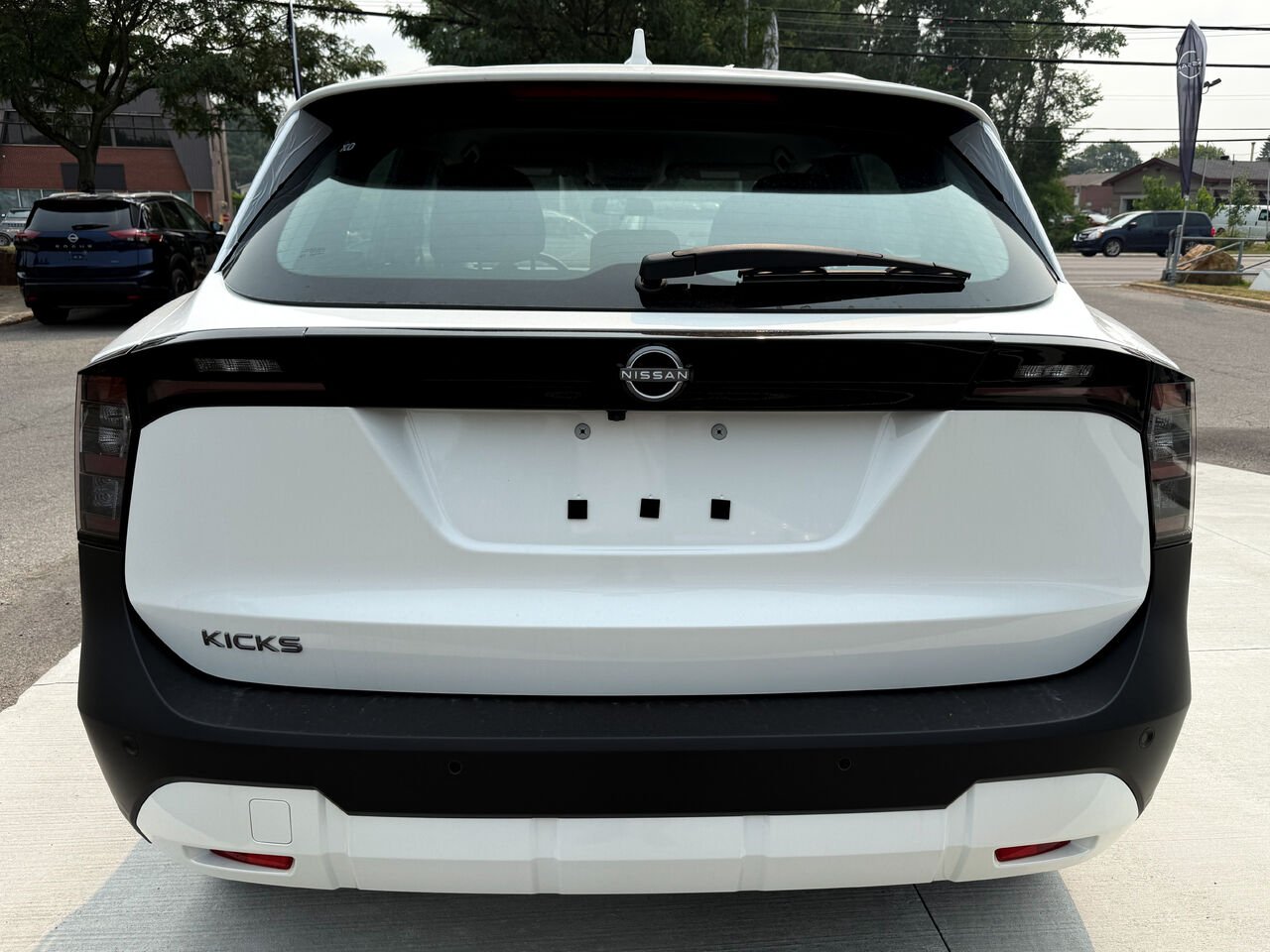 Nissan Kicks KICKS S AVANT 2025 Blanc d'Aspen triple couche Châteauguay - photo #5