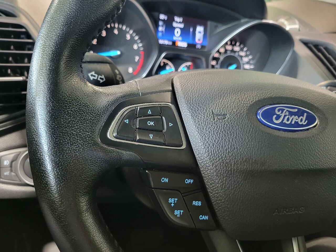 2019 Ford Escape Silver  - photo #19