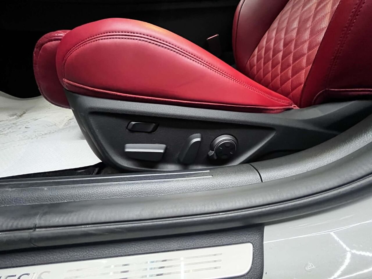 Genesis G70 2024 Gris Blainville - photo #19