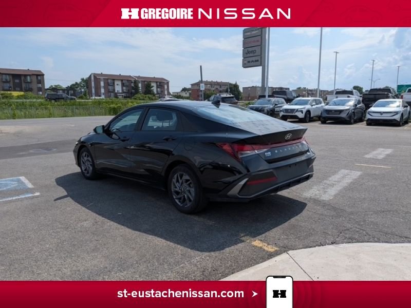 2024 Hyundai Elantra Black Laval - photo #7