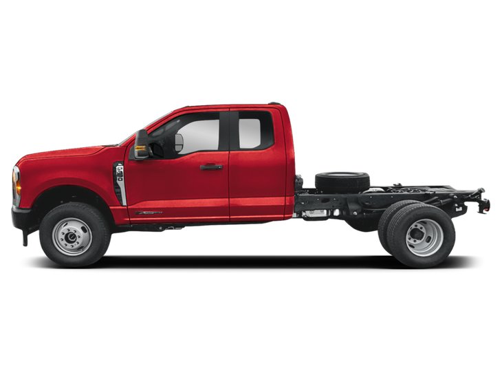 2026 Ford Super Duty F-350 à roues arrière jumelées Châssis-cabines XLT