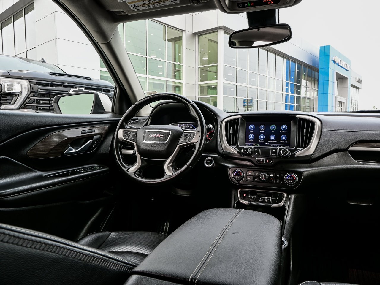 2022 GMC Terrain AWD 4dr Denali White Sherwood Park - photo #33