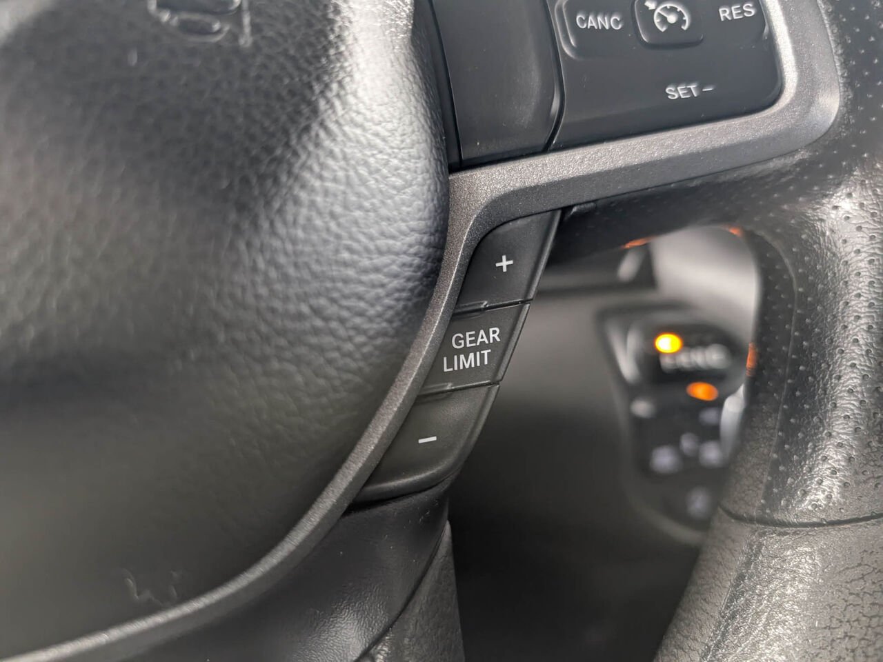 Ram 1500 Tradesman/AC/BLUETOOTH/CAMERA DE RECUL/PHARES AUTOMATIQUES 2020 Gris Sherbrooke - photo #15