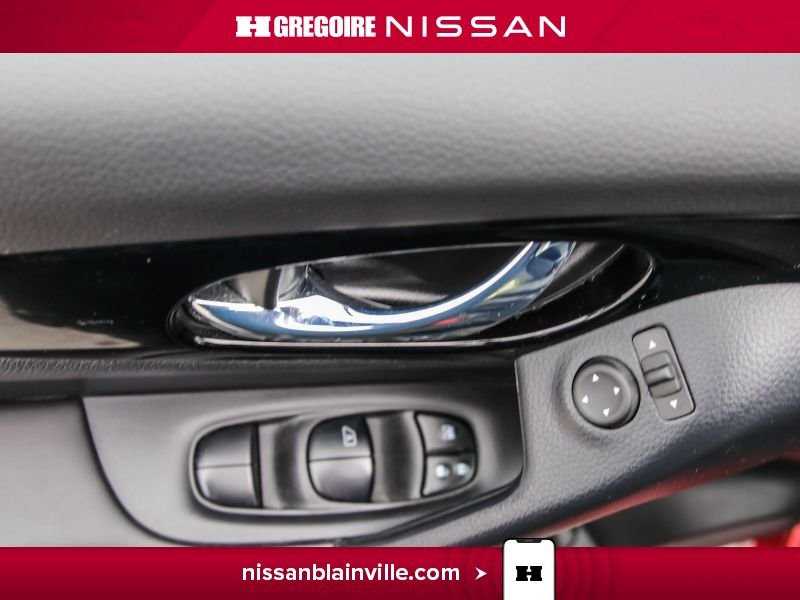 2022 Nissan Qashqai Red Laval - photo #23