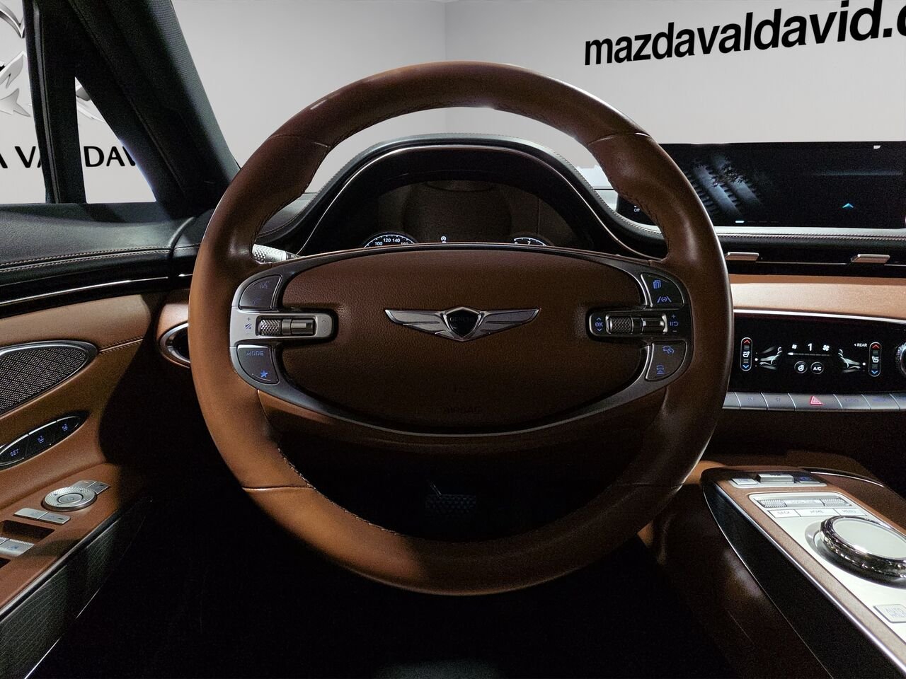2022 Genesis GV70 2.5T Advanced Plus TI, toit ouvrant panoramique, navigation, sièges fonction mémoire, volant Blue Val-David - photo #9