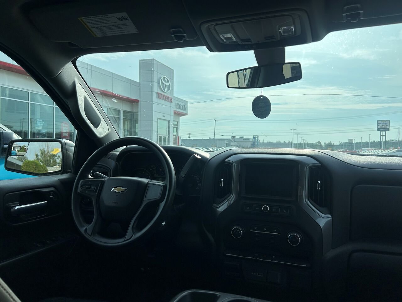 Chevrolet Silverado 1500 Custom cabine multiplace 4RM 157 po 2021 Noir Val-d'Or - photo #2