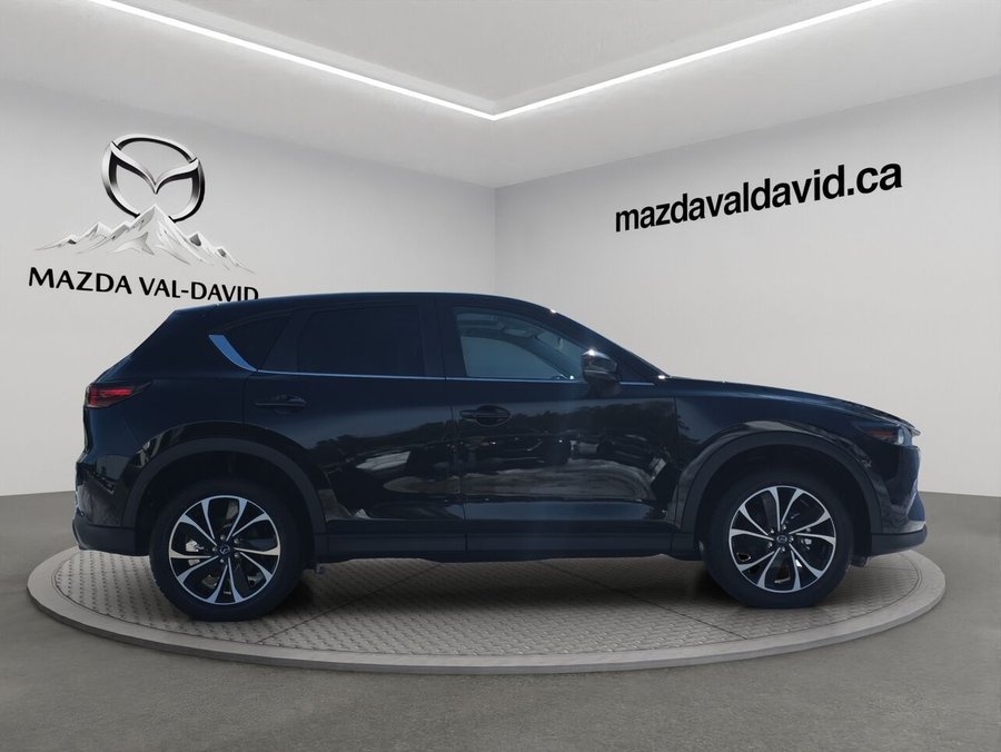 2025 Mazda CX-5 Gs, awd, Toit ouvrant, volant et rétroviseurs chauffants, hayon électrique Jet Black Mica