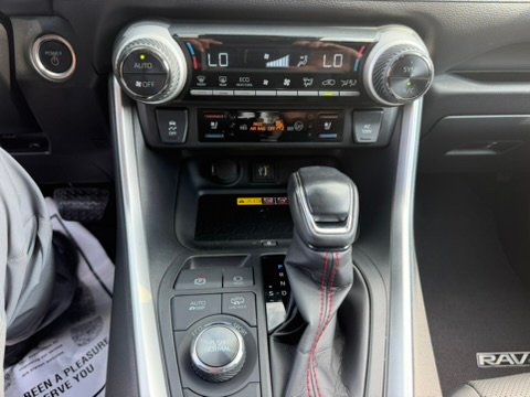 2023 Toyota RAV4 Prime XSE AWD Silver Laval - photo #11