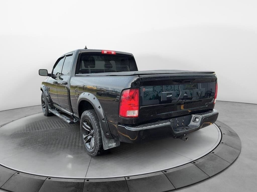 2020 Ram 1500 Classic VIN 1C6RR7FG9LS154863 Black Chicoutimi - photo #2