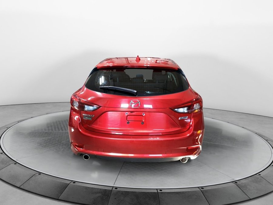 2018 Mazda Mazda3 Sport 2018 Red