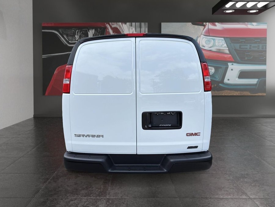 2026 GMC Savana Cargo Van 2026 SUMMIT WHITE